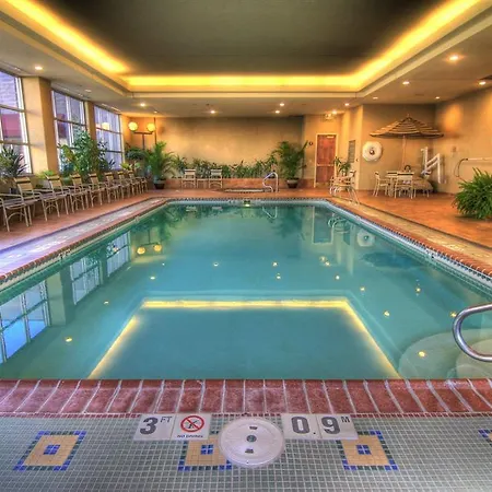 Hotel Topeka At City Center 